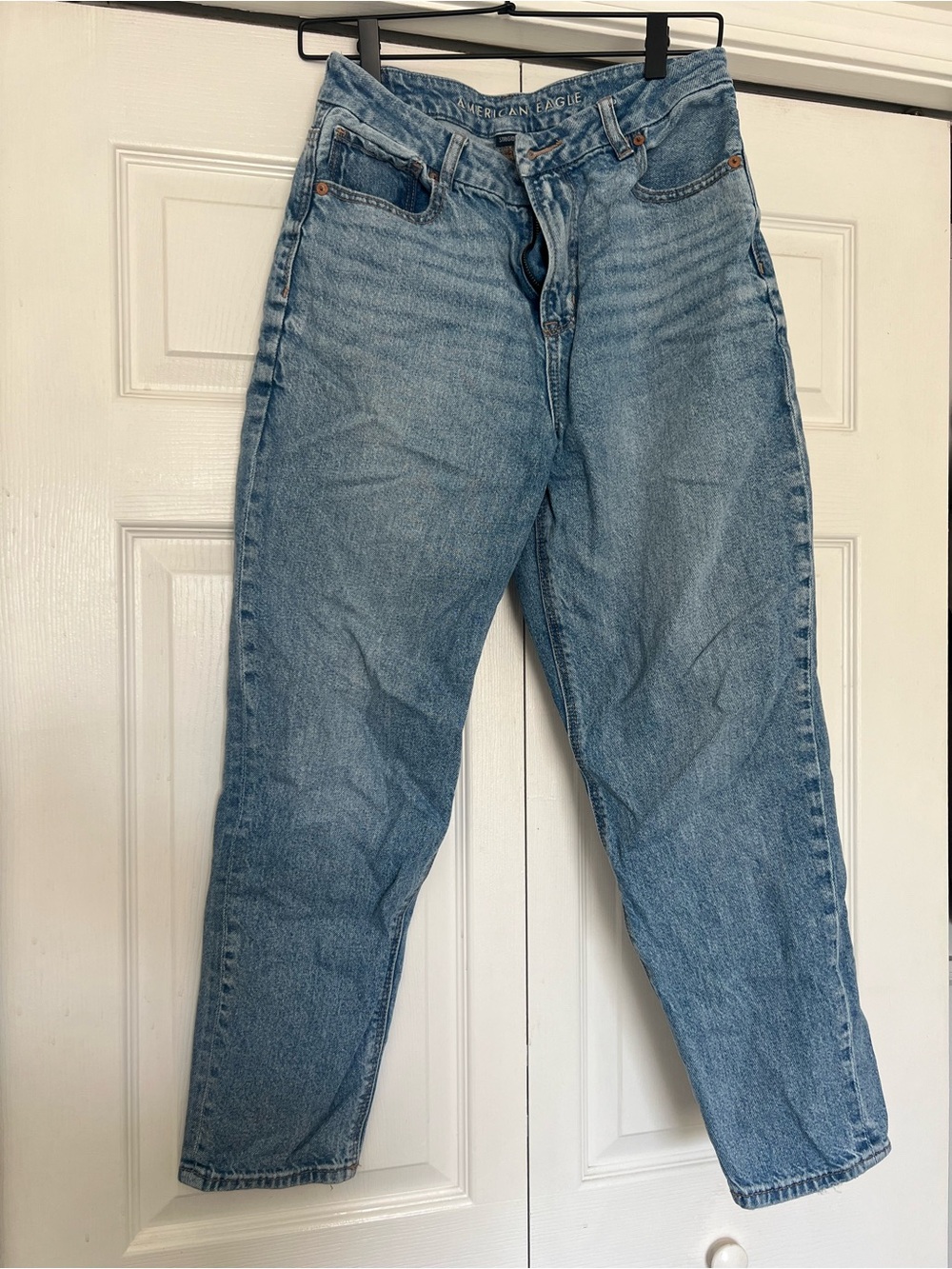 American Eagle Outfitters Curvy Mom Jeans
